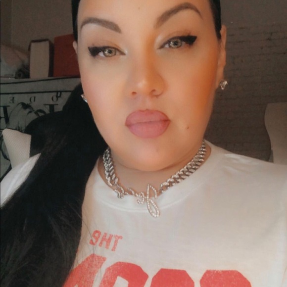 Meet your posher jessica! - Picture 3 of 9